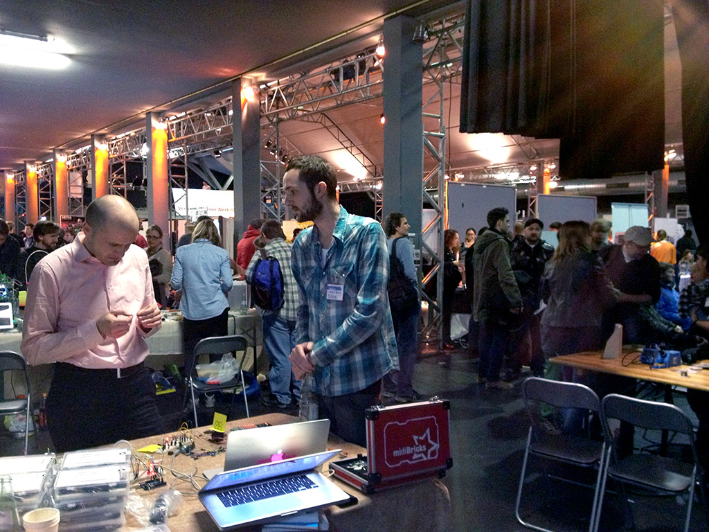 André explaining the old story